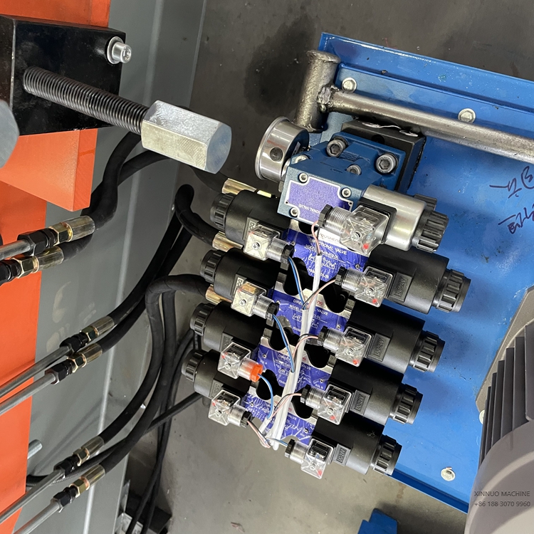 CZ Purlin Roll Forming Machine enables automatic C/Z switch, fast size adjustment, and high-speed forming for 2.0&ndash;3.0 mm steel&mdash;ideal for large steel structure projects.