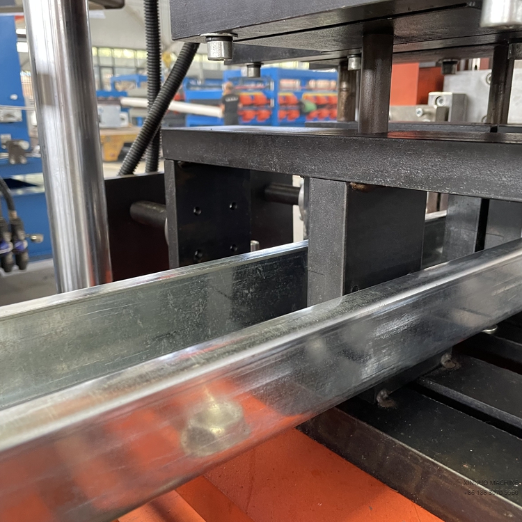 CZ Purlin Roll Forming Machine enables automatic C/Z switch, fast size adjustment, and high-speed forming for 2.0&ndash;3.0 mm steel&mdash;ideal for large steel structure projects.