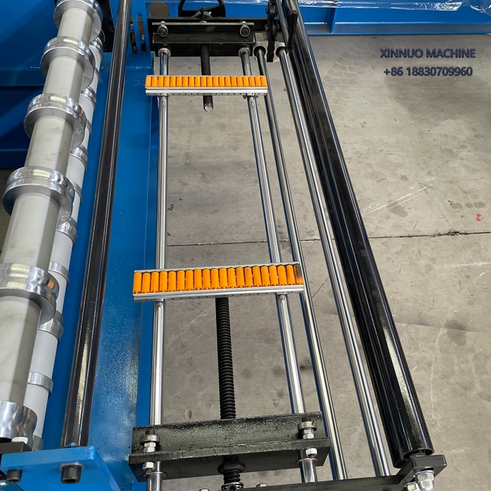 Equipo para fabricar tejas met&aacute;licas Galvateja con dise&ntilde;o atractivo y alta durabilidad.