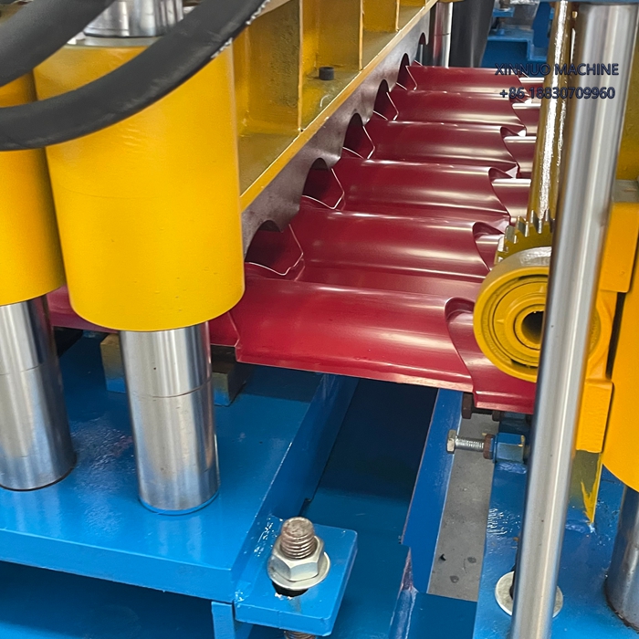 M&aacute;quina-formadora-para-teja-met&aacute;lica-Produce tejas met&aacute;licas decorativas con alta resistencia. Ideal para techos inclinados en Latinoam&eacute;rica.