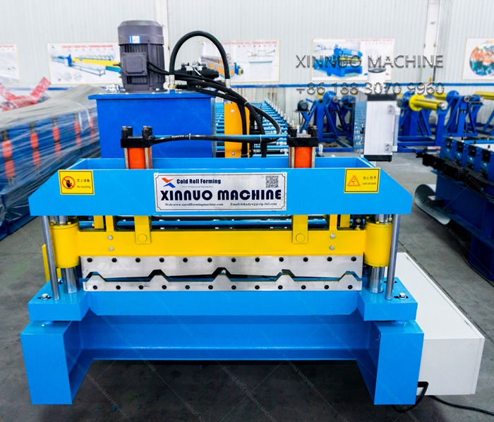 Equipo para producir chapas met&aacute;licas de techos y muros con alta precisi&oacute;n, velocidad y larga vida &uacute;til.