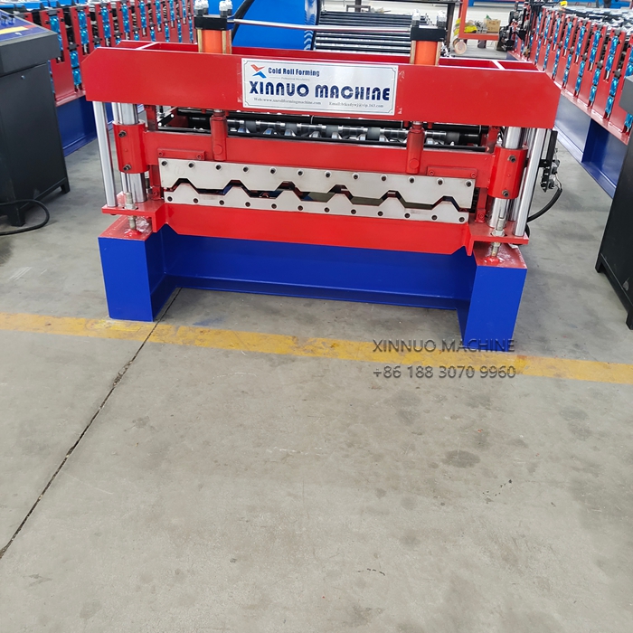 Equipo automático para producir láminas metálicas R-72, R-101 y TR con alta precisión y bajo costo.