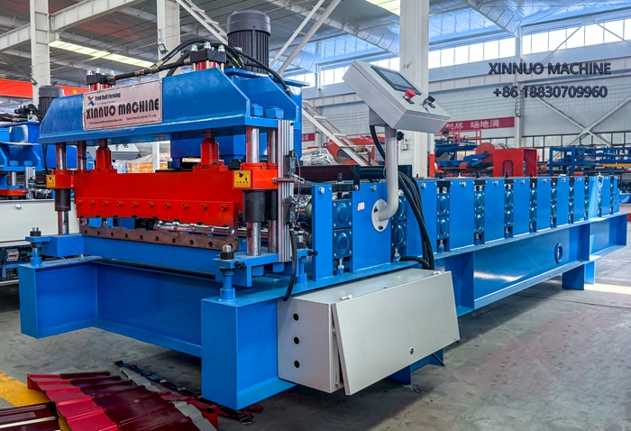 Perfiladora R-101 para l&aacute;minas de techo y muro, eficiente, precisa y confiable para proyectos grandes.