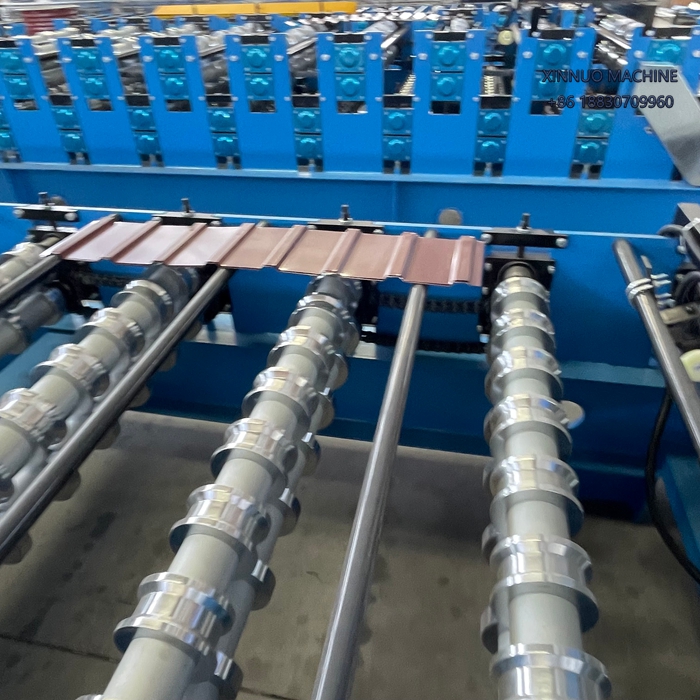 Perfiladora R-101 para l&aacute;minas de techo y muro, eficiente, precisa y confiable para proyectos grandes.