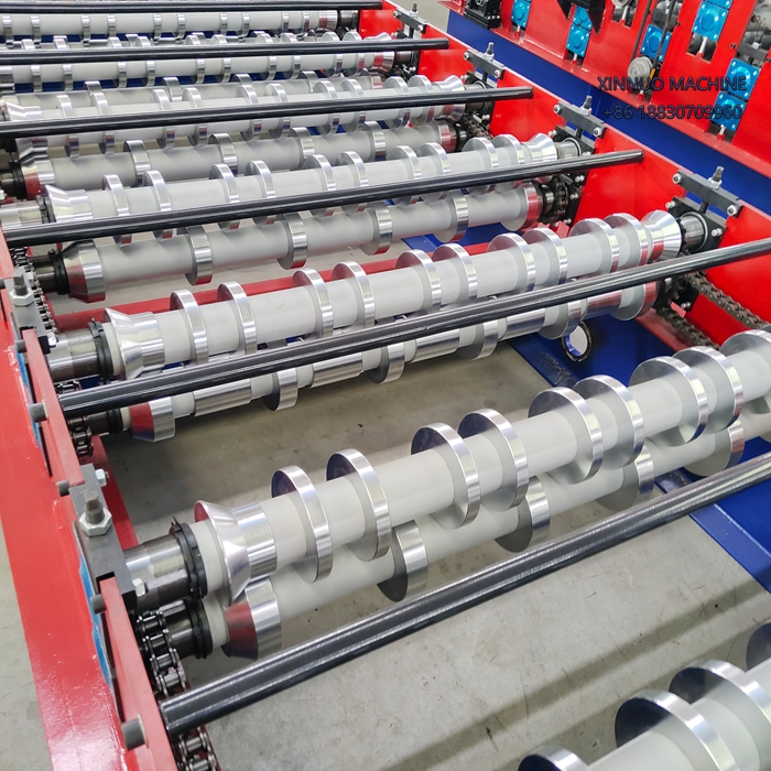 Equipo perfilador R-72, ideal para producir l&aacute;minas de techo y muro con alta precisi&oacute;n y eficiencia.