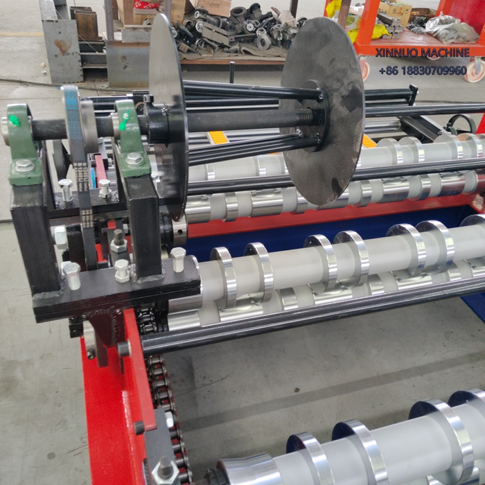 Equipo perfilador R-72, ideal para producir l&aacute;minas de techo y muro con alta precisi&oacute;n y eficiencia.