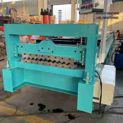 Automatic corrugated roof sheet machine with PLC control and hydraulic cutting for stable production