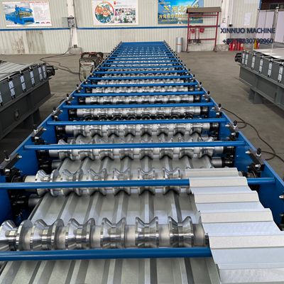 Equipo autom&aacute;tico para fabricar l&aacute;minas R-101 con corte hidr&aacute;ulico y perfilado preciso