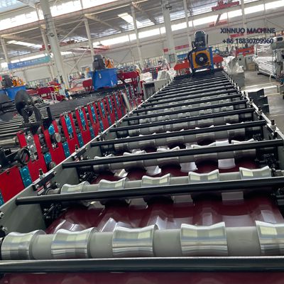 Equipo autom&aacute;tico para fabricar l&aacute;minas T-72 con precisi&oacute;n, corte hidr&aacute;ulico y alta durabilidad