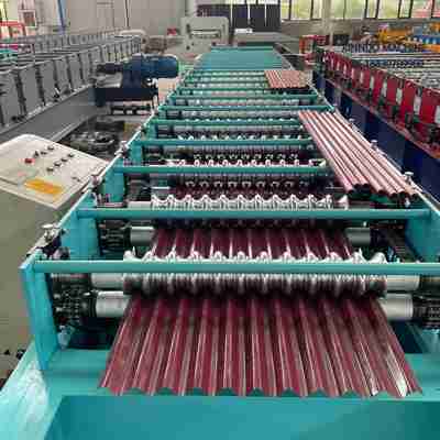 Equipo autom&aacute;tico para producir calaminas pre-pintadas con alta precisi&oacute;n y acabado est&eacute;tico duradero