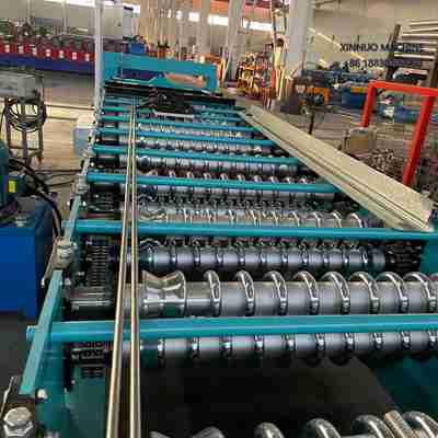 Equipo autom&aacute;tico para producir calaminas de acero galvanizado, aluzinc o prepintado con alta precisi&oacute;n