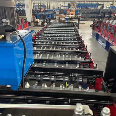 Equipo autom&aacute;tico para fabricar l&aacute;minas ColorAl&uacute;m-E25 con corte hidr&aacute;ulico y acabado duradero