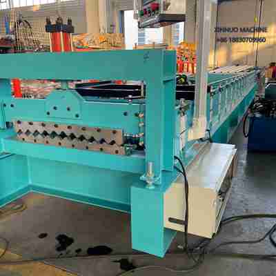 Máquina automática para fabricar telhas onduladas com corte hidráulico e perfil uniforme