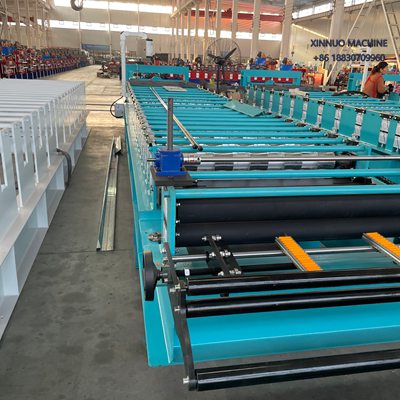 Equipamento autom&aacute;tico para fabricar telhas TP40/1000 com corte hidr&aacute;ulico e perfil uniforme