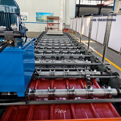 Máquina TR6: rápida, precisa y confiable para techos en Latinoamérica.