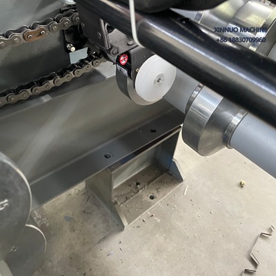 R-72 metal roof forming machine with middle-plate frame and chain drive, high efficiency for Latin America.