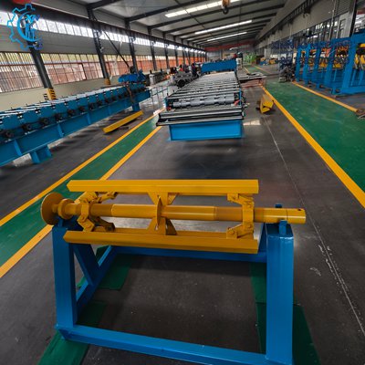 Equipo robusto para fabricar l&aacute;mina TR4 Calaminon con alta precisi&oacute;n y rendimiento continuo