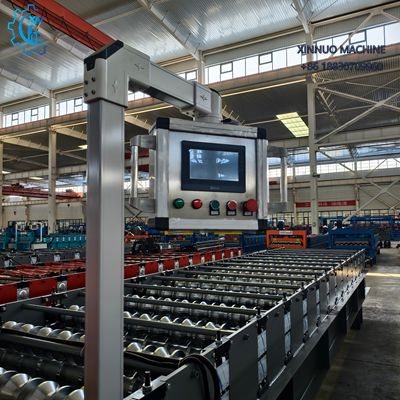 R-101 produce l&aacute;minas met&aacute;licas trapezoidales uniformes, con estructura robusta y alta eficiencia.