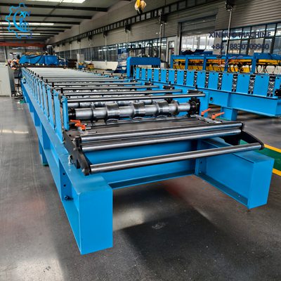 L&iacute;nea autom&aacute;tica de alta velocidad para fabricar l&aacute;minas acanaladas con precisi&oacute;n y calidad constante.