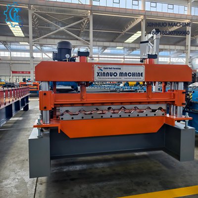 Efficient T101/R101 roll forming machine with automated control, hydraulic cutting, and durable rollers.