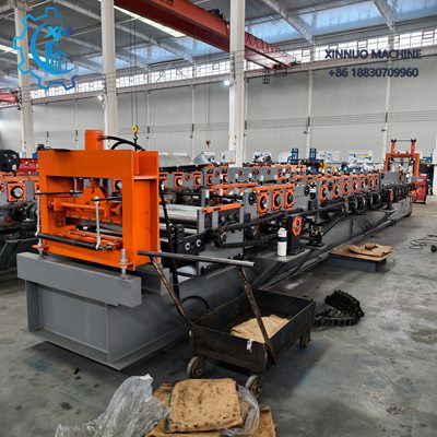 Perfiladeira automática de viga C, alta precisão, corte hidráulico e produção contínua confiável.