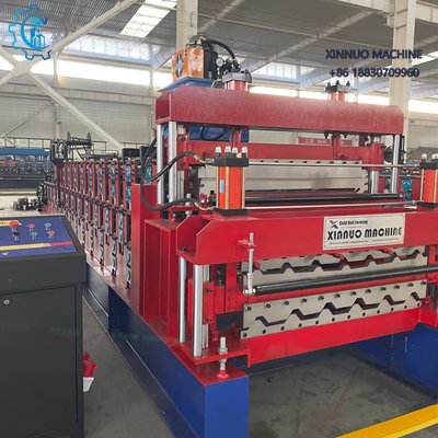 Acanaladora de triple capa, produce tres perfiles distintos con alta eficiencia y cambio r&aacute;pido de formato.