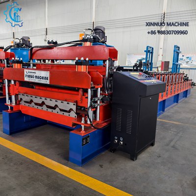 Máquina de doble capa para láminas metálicas, con transmisión eléctrica confiable y corte hidráulico preciso.