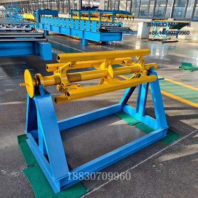 Desbobinador manual de 5 toneladas, robusto y f&aacute;cil de usar, ideal para producci&oacute;n peque&ntilde;a y mediana.