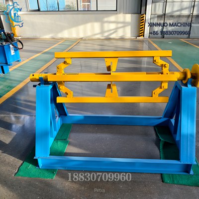 Desbobinador manual de 5 toneladas, robusto y f&aacute;cil de usar, ideal para producci&oacute;n peque&ntilde;a y mediana.