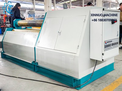 Roladora de metal XINNUO para curvado preciso de chapas gruesas en silos, tanques y estructuras met&aacute;licas