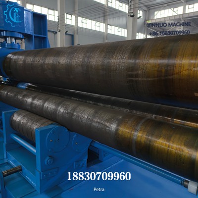 M&aacute;quina para curvar chapa W11S-20&times;2500, ideal para rolado de planchas met&aacute;licas