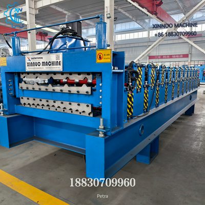 M&aacute;quina de doble capa para tejas con transmisi&oacute;n por cadena