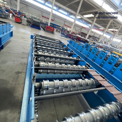 Perfiladora de panel mural tipo industrial